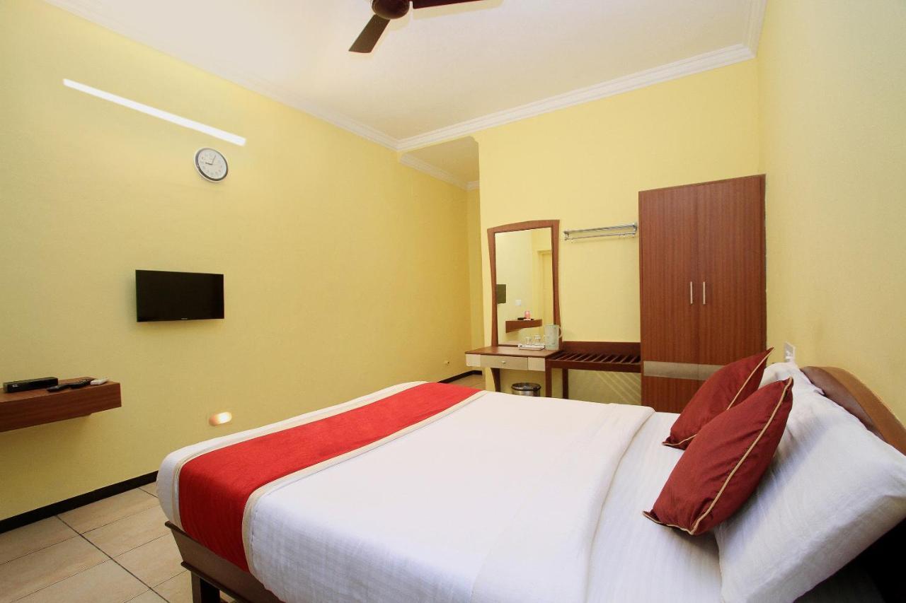 Hotel Kudla Rasaprakash 门格洛尔 外观 照片